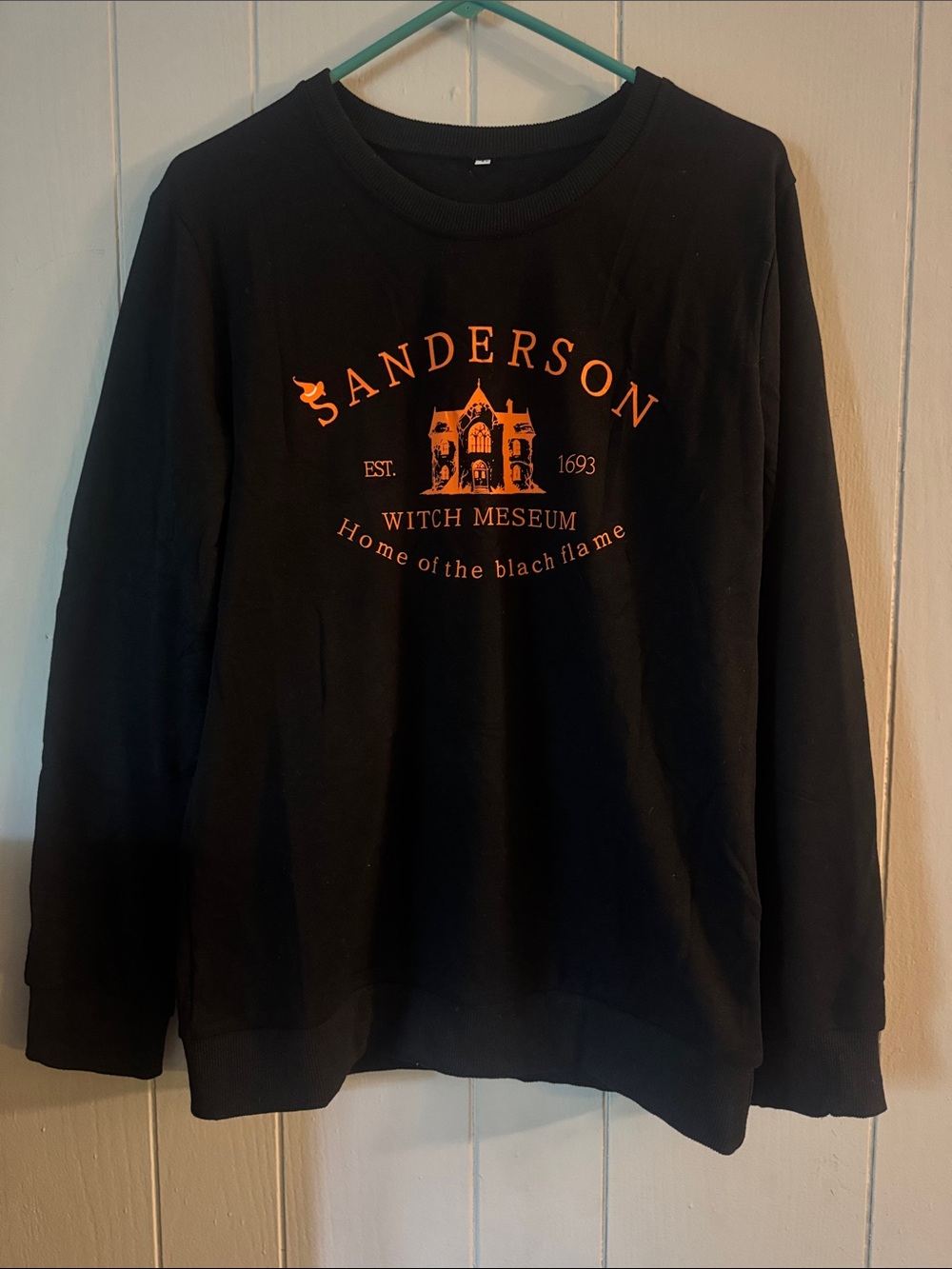 🎃🧹Hocus Pocus Witch Museum Sweater🧹🎃